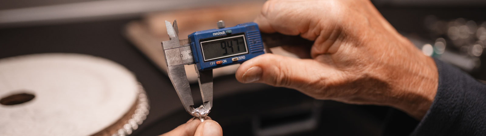 A Complete Guide to Selecting the Right Measuring Tools For Your Needs